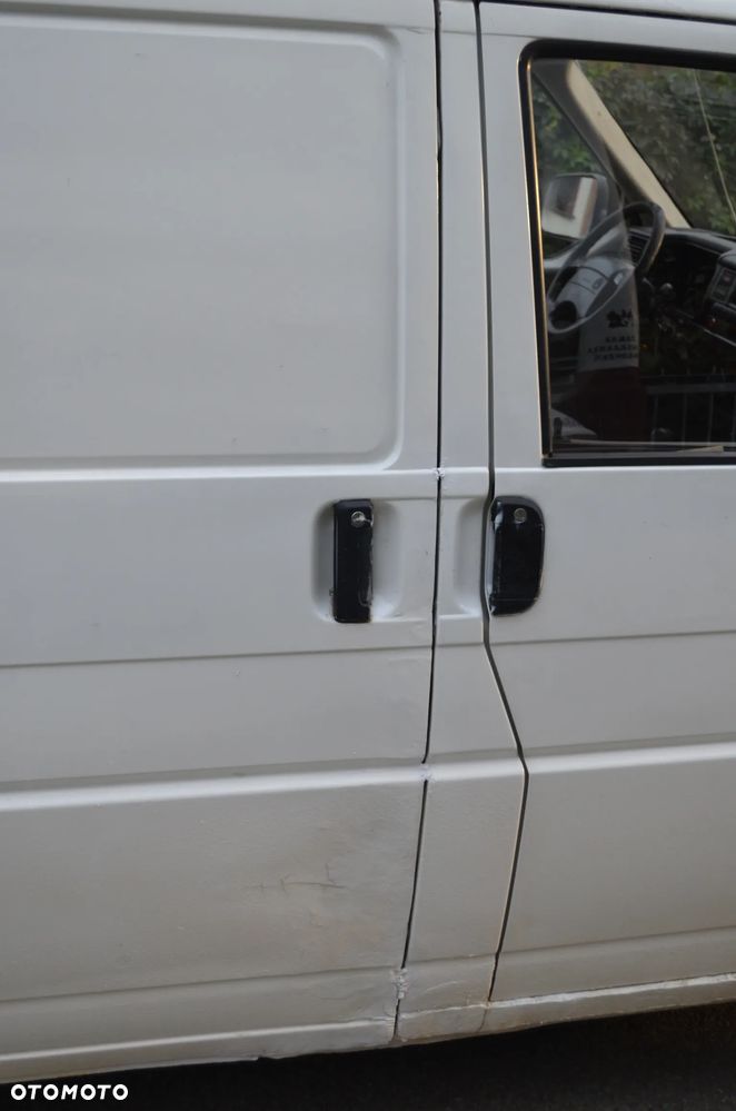 Volkswagen Transporter - 22