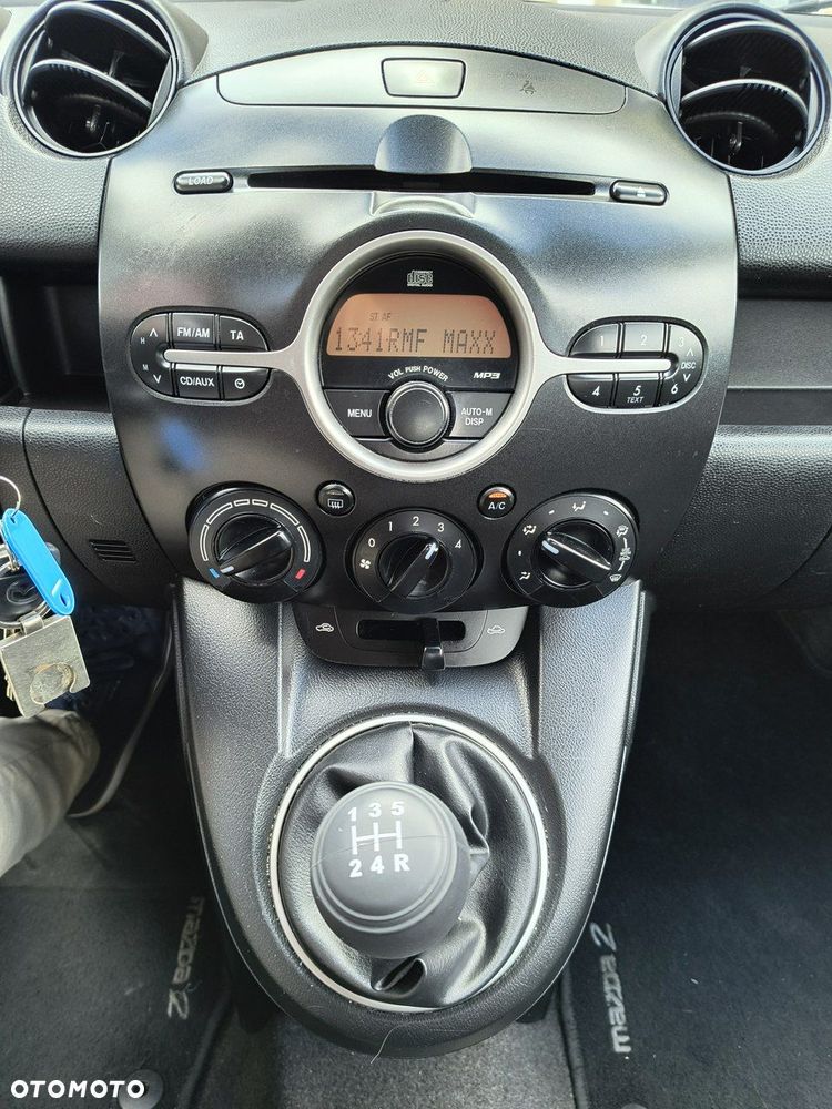 Mazda 2 1.3 MZR Active - 19