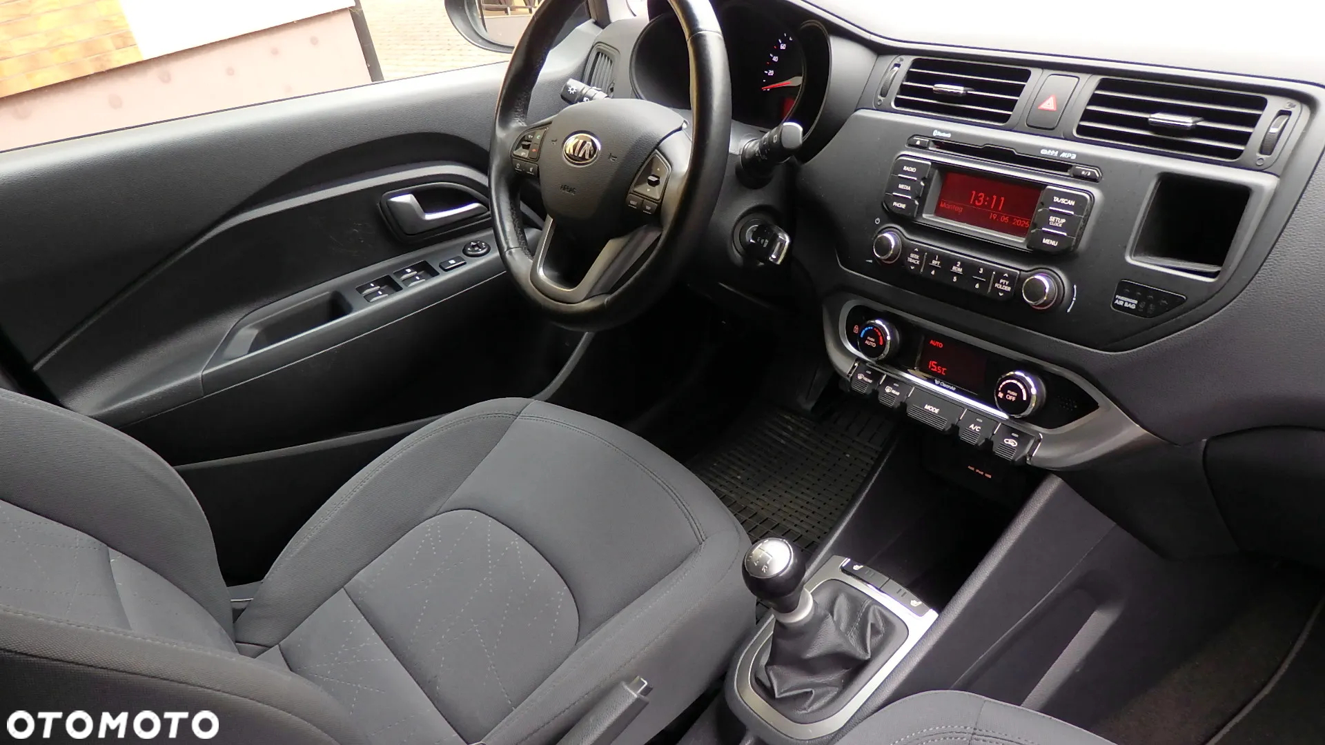 Kia Rio - 6