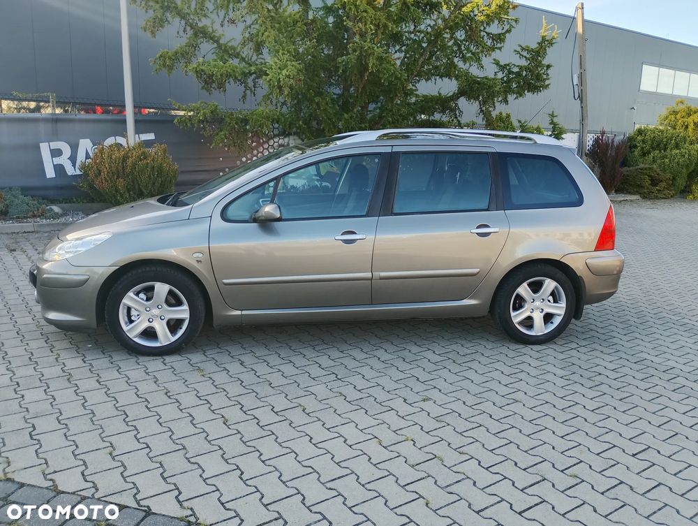 Peugeot 307 SW 110 Automatik Premium - 11