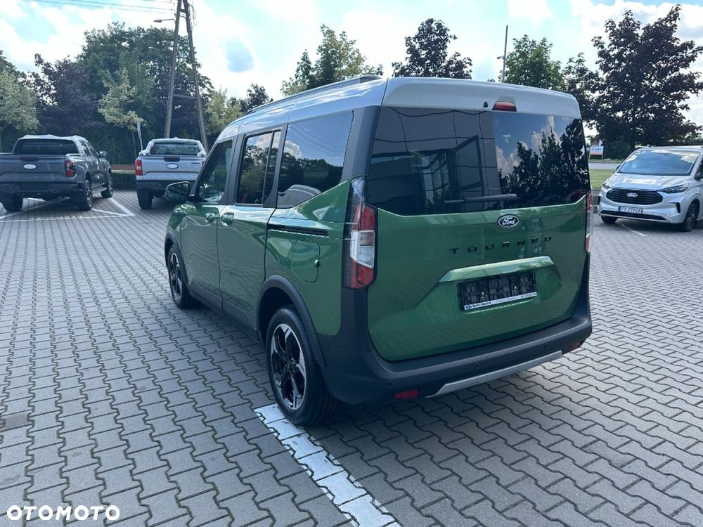 Ford Courier - 6