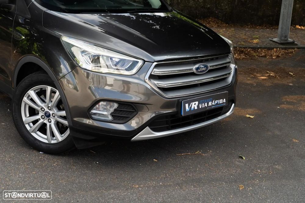 Ford Kuga 1.5 TDCi EcoBlue Titanium - 24