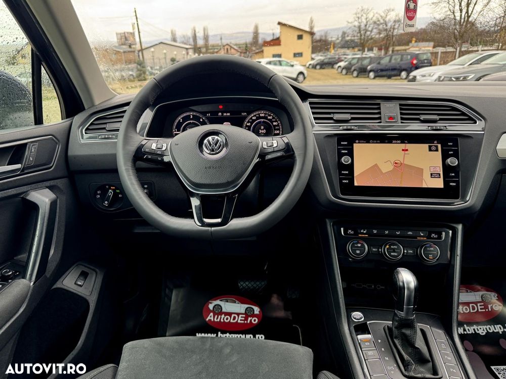 Volkswagen Tiguan - 10
