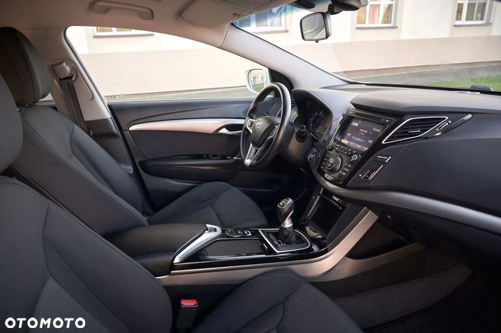 Hyundai i40 i40cw 1.7 CRDi blue Style - 2