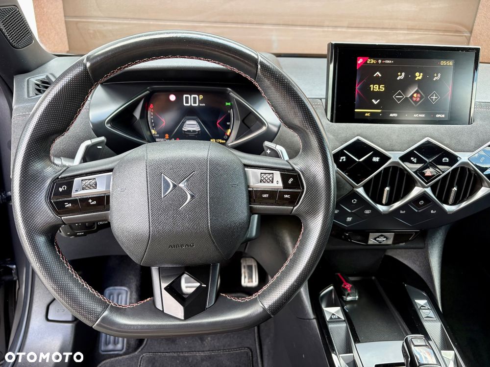 DS Automobiles DS 3 Crossback 1.2 PureTech Performance Line + - 30