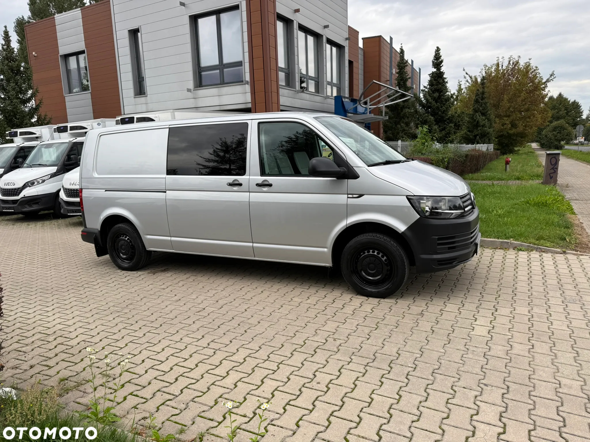 Volkswagen TRANSPORTER 2,0 TDI 102KM L2 DŁUGI NAWIGACJA / KLIMATYZACJA - 2