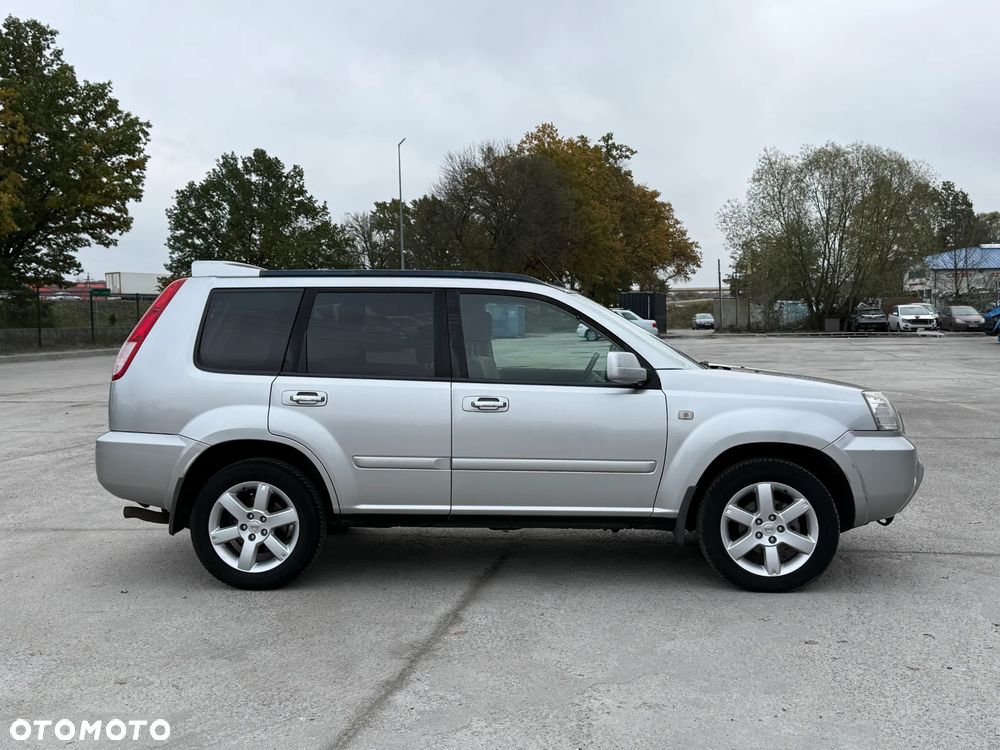 Nissan X-Trail - 4