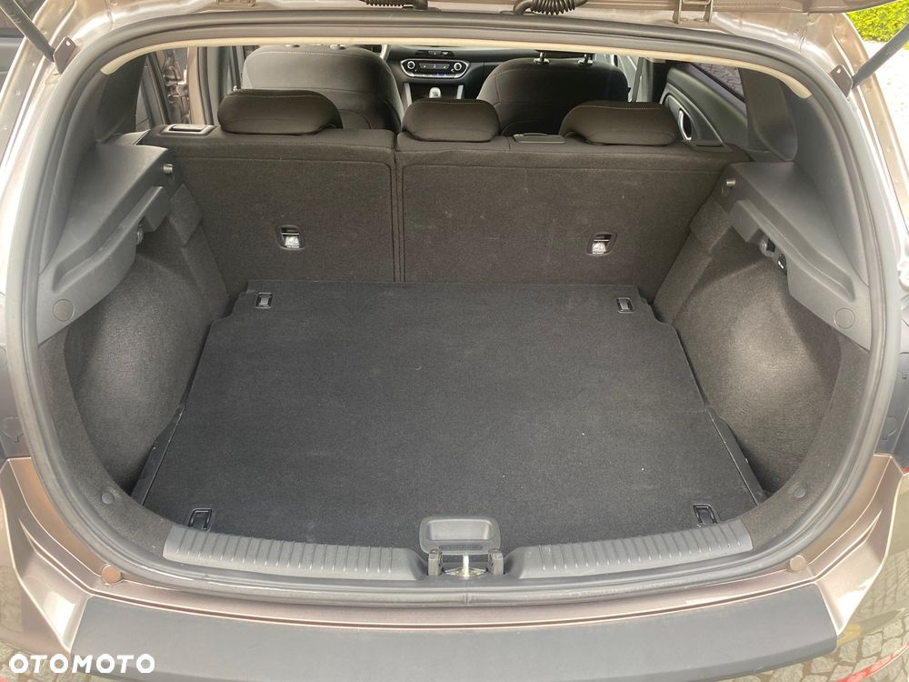 Hyundai i30 1.5 Pure - 25