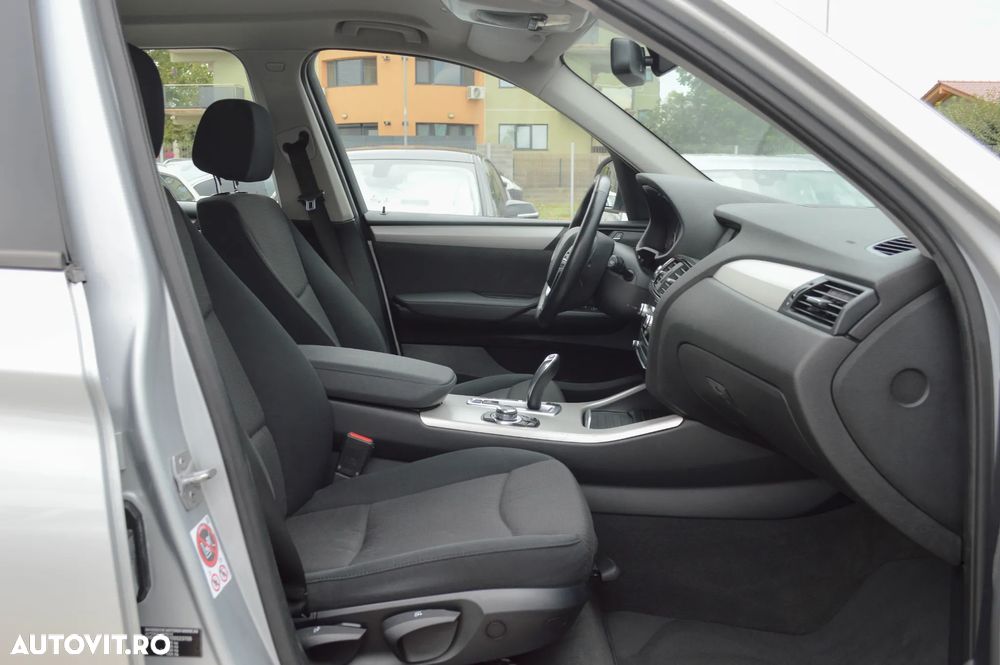 BMW X3 xDrive20d AT Advantage - 30