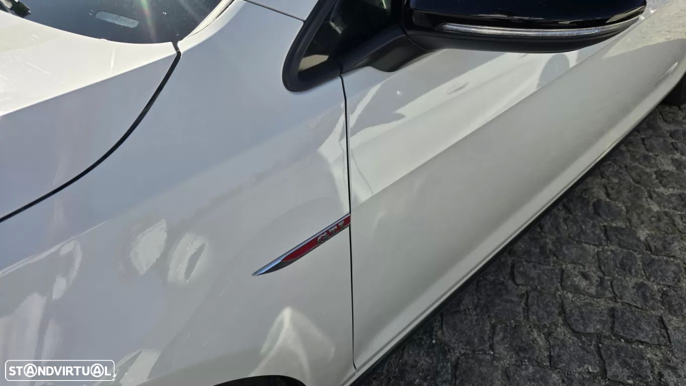 VW Golf 2.0 TSi GTi DSG Performance - 16