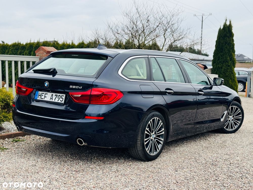 BMW Seria 5 520d Luxury Line sport - 6