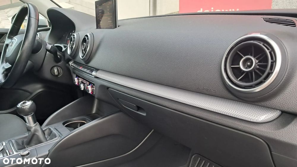 Audi A3 2.0 TDI Ambiente - 15