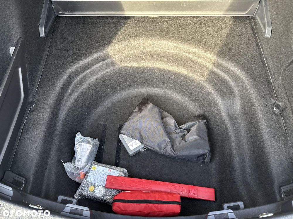 Toyota Corolla 2.0 Hybrid Comfort - 27