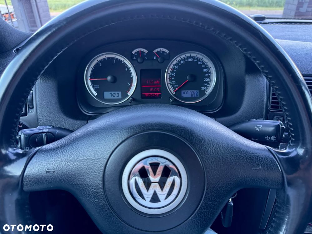 Volkswagen Golf 1.9 TDI Trendline Tiptr - 15