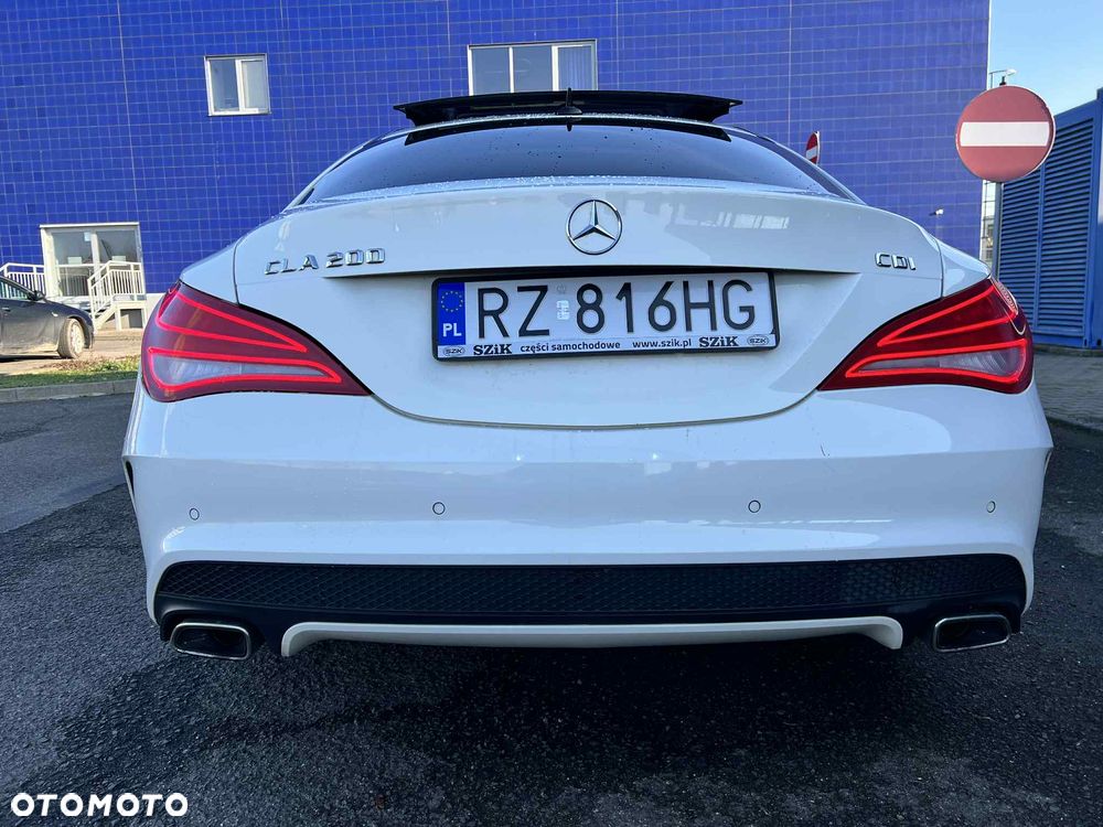 Mercedes-Benz CLA 200 CDI 7G-DCT AMG Line - 20