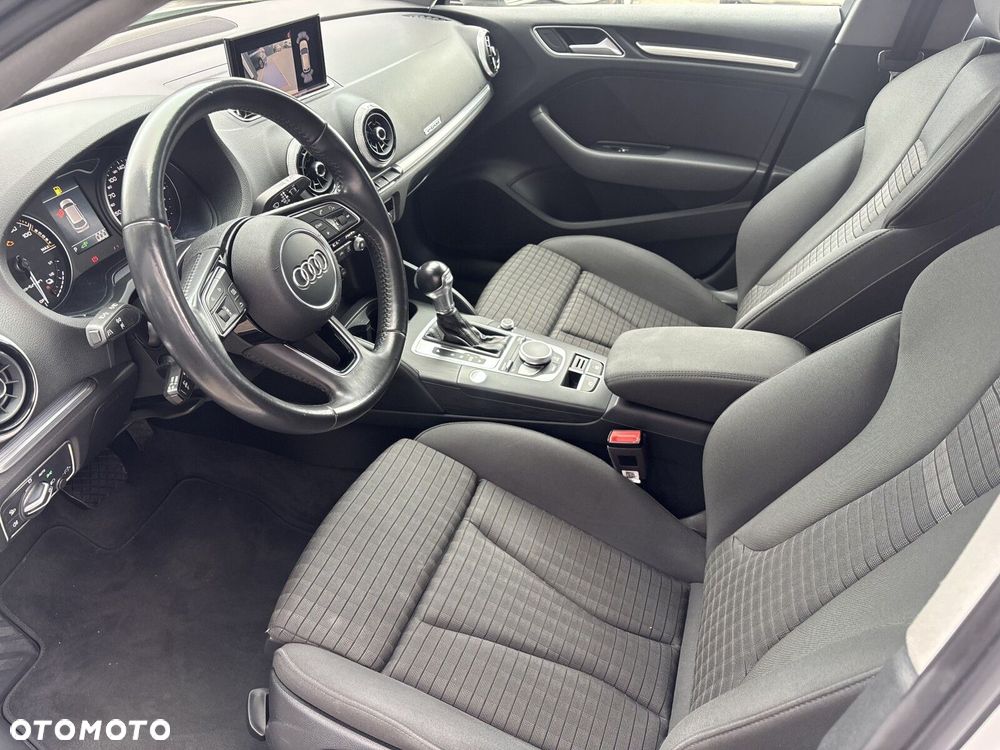 Audi A3 Sportback - 16