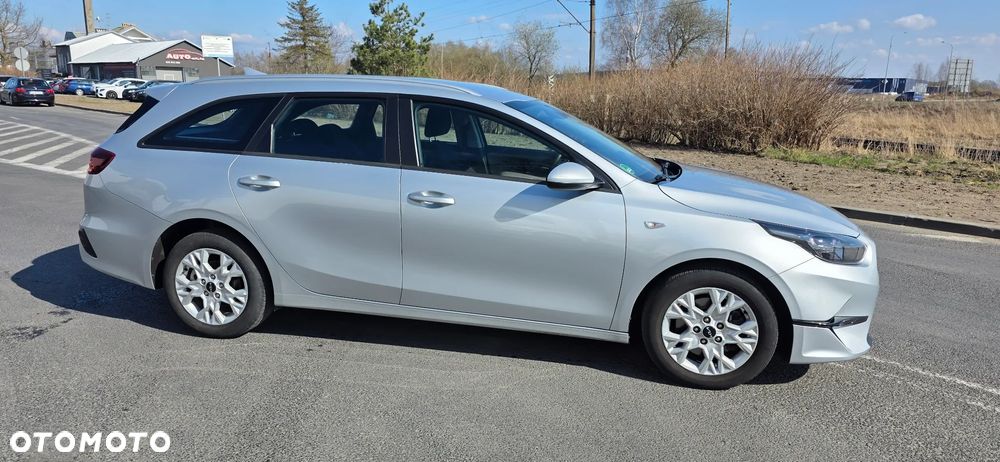 Kia Ceed 1.0 T-GDI ISG Dream-Team Edition - 4