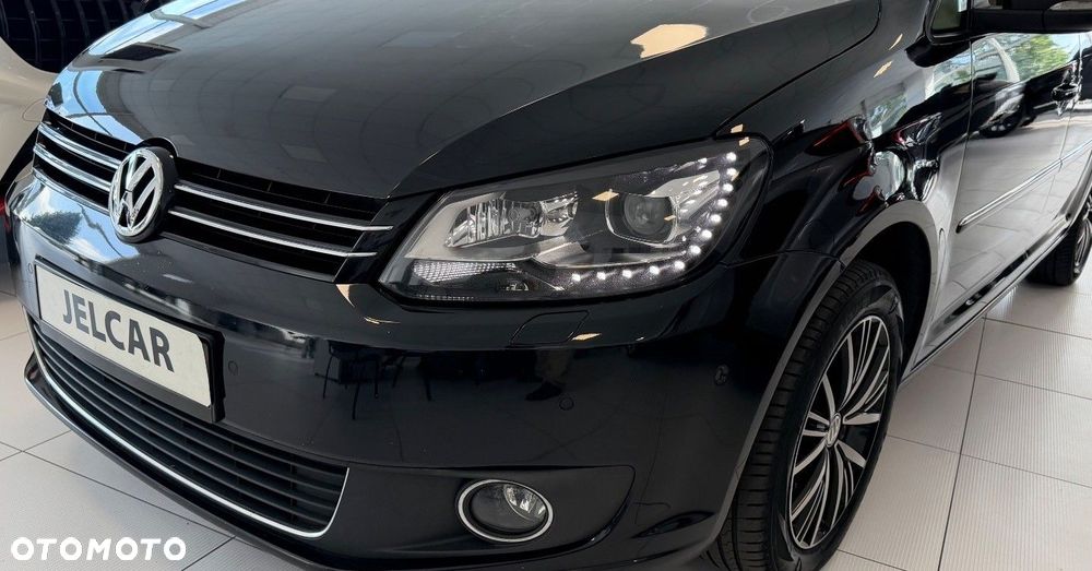 Volkswagen Touran - 11