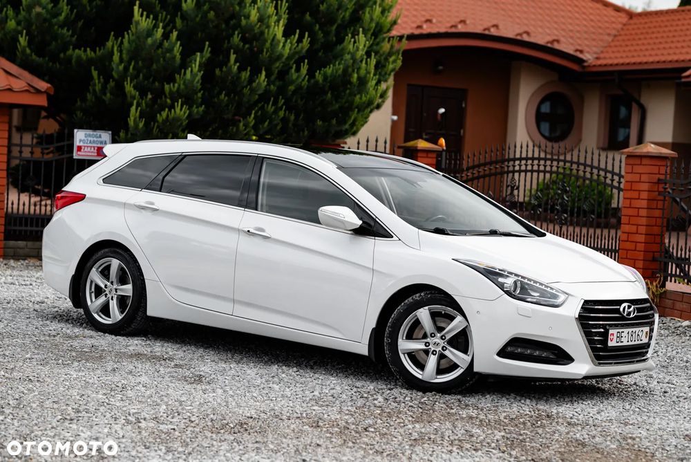 Hyundai i40 Kombi blue 1.7 CRDi DCT Premium - 4