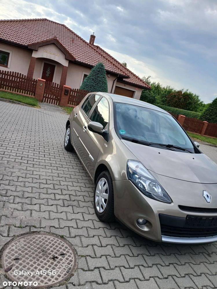 Renault Clio TCe 100 TomTom Edition - 12