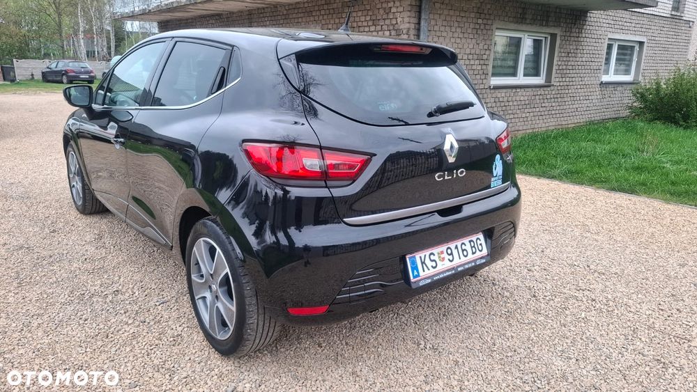 Renault Clio 1.2 16V 75 LIMITED - 14