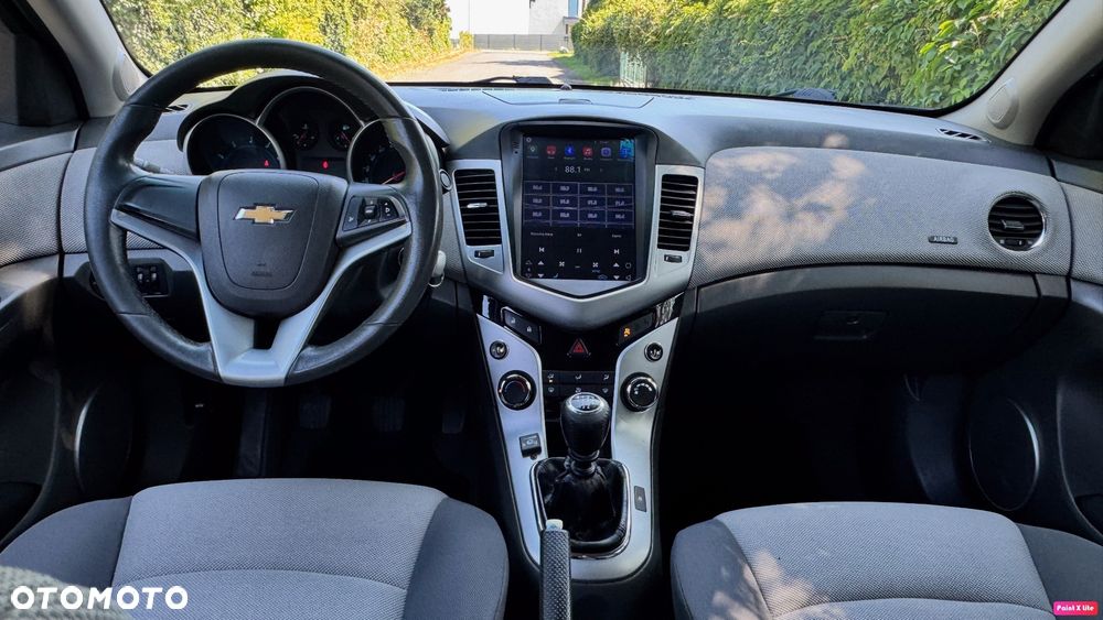 Chevrolet Cruze 1.6 LS - 5