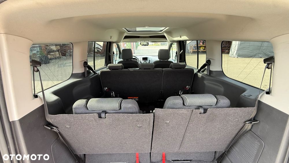 Ford Tourneo Connect Grand - 14