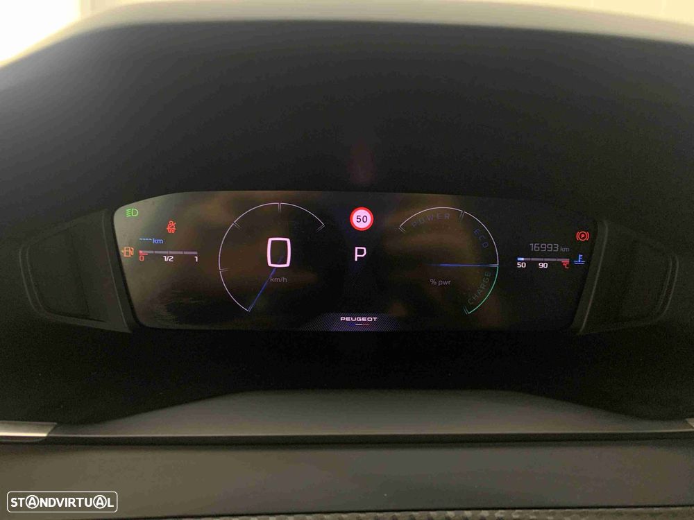 Peugeot 208 1.2 Hybrid Allure e-DCS6 - 8