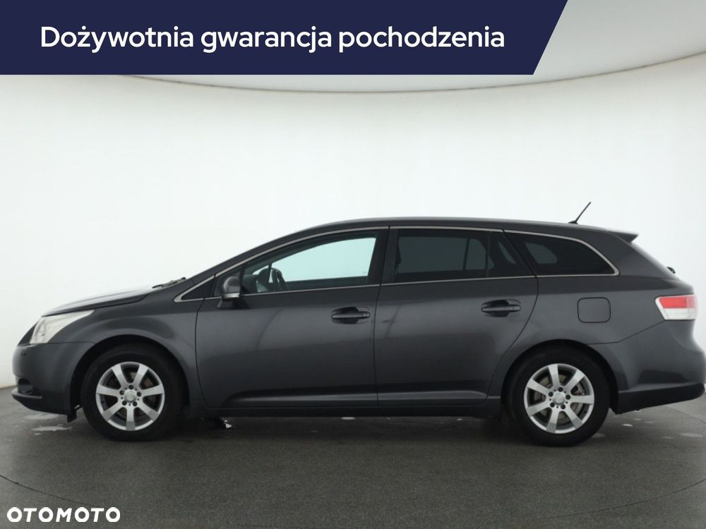 Toyota Avensis 2011 photo 3