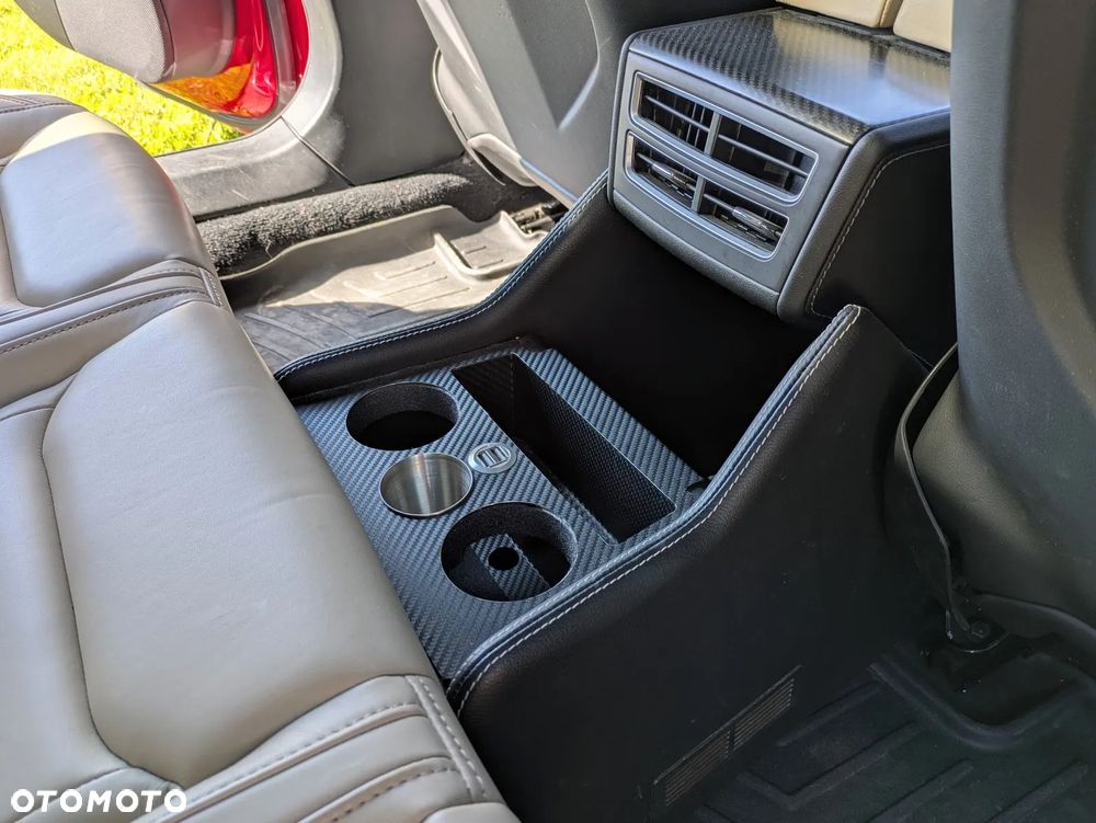 Tesla Model S D Performance - 15