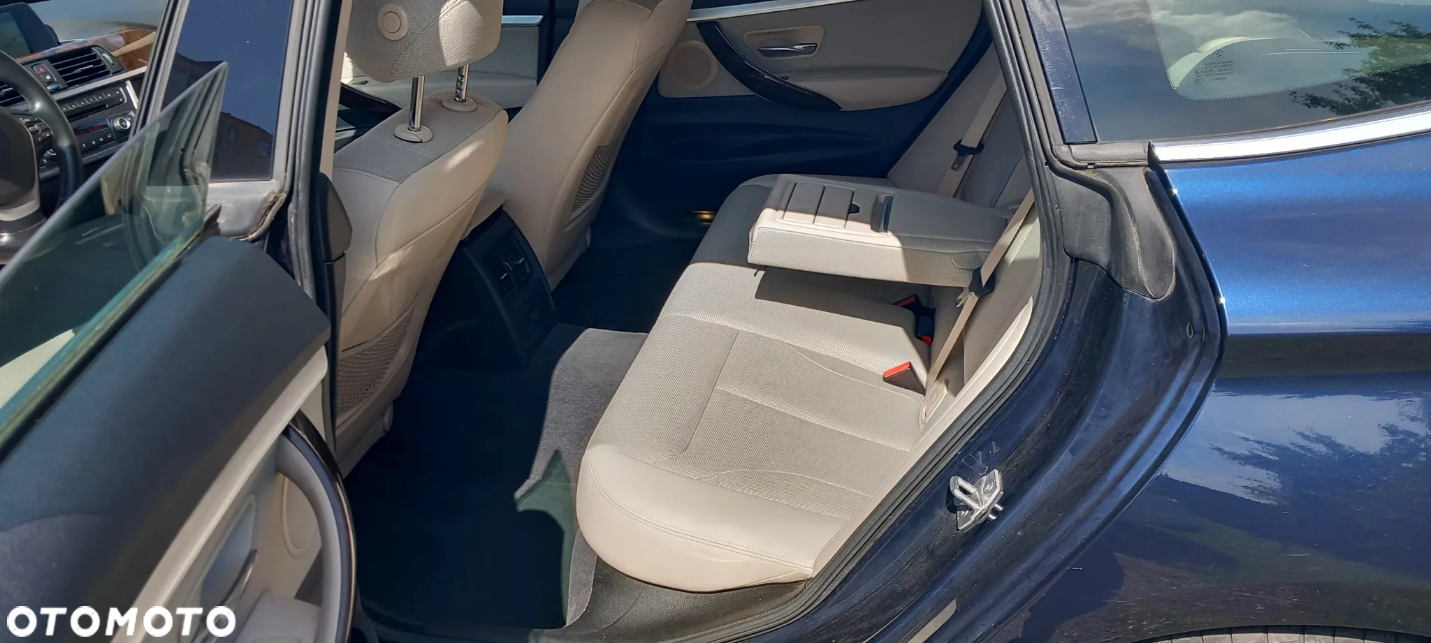BMW Seria 3 318d Luxury Line - 9