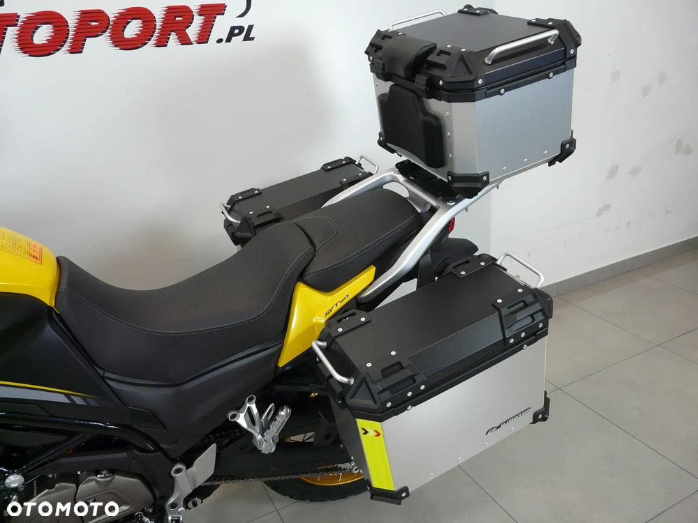 QJMOTOR SVT 650X - 23