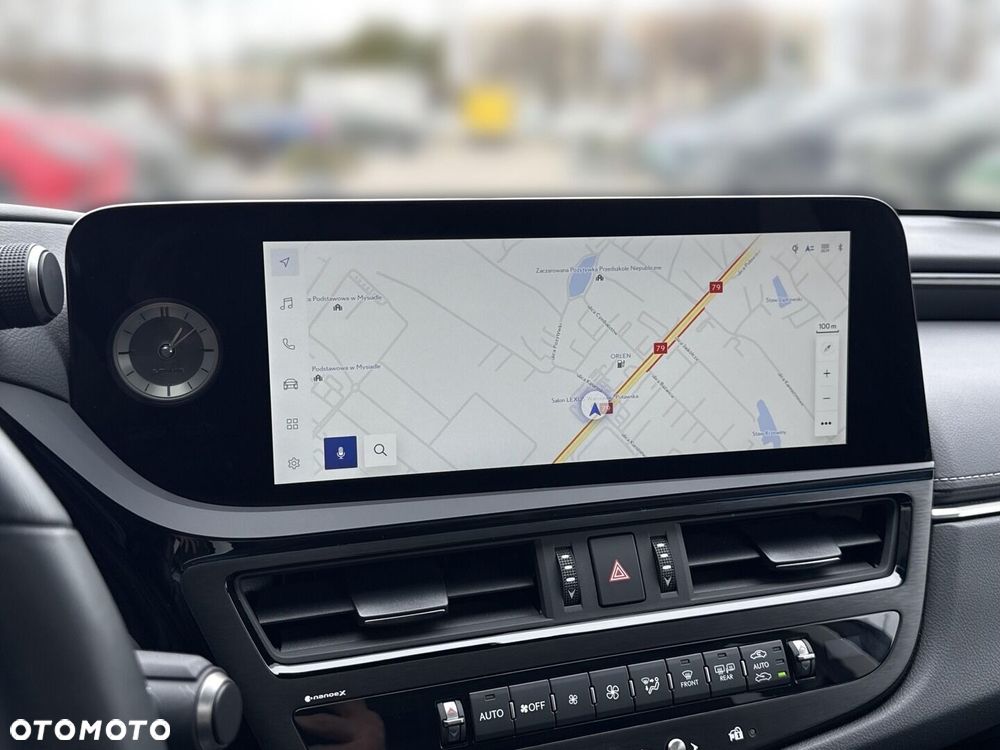 Lexus ES 300h Business Edition - 12