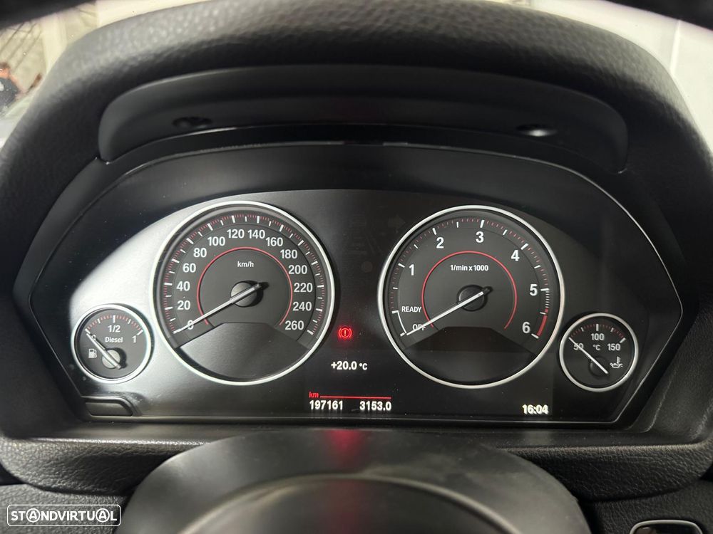 BMW 320 d Pack M Auto - 11