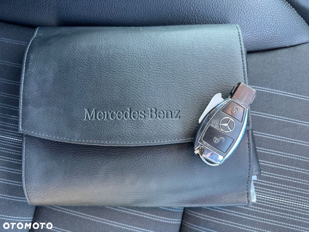 Mercedes-Benz Klasa B 180 CDI (BlueEFFICIENCY) 7G-DCT - 23