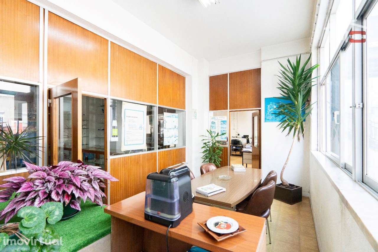 Escritório à Venda na Pontinha - 174 m² - Grande imagem: 2/24