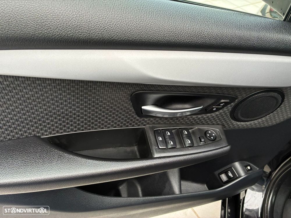 BMW 225xe Active Tourer - 7