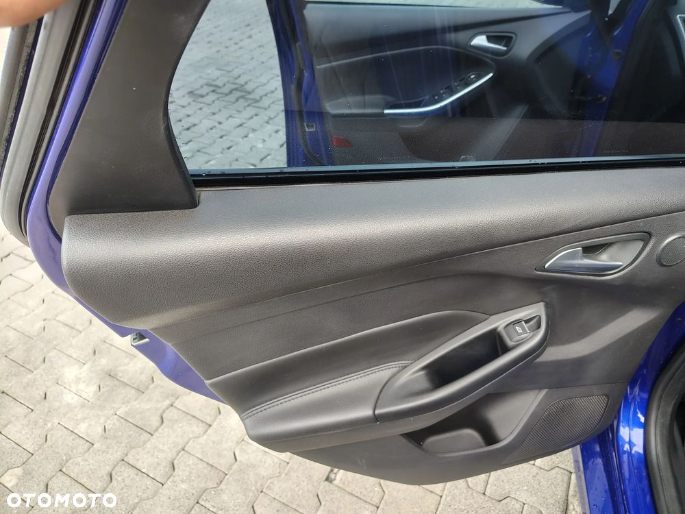 Ford Focus 2.0 EcoBoost ST mit Leder-Sport-Paket - 14