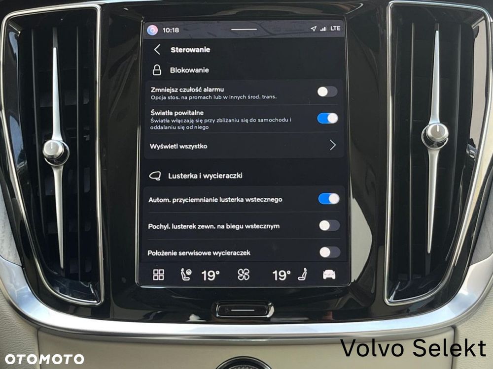 Volvo V60 Cross Country - 22