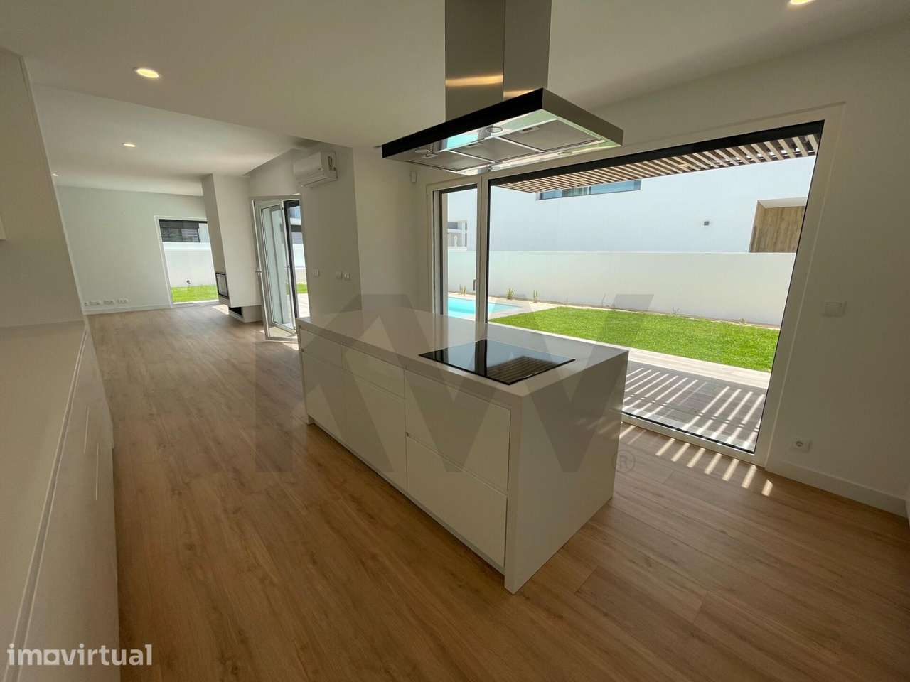 Moradia T4 com piscina na Quinta do Pinhão, Verdizela – suites, cave a - Grande imagem: 5/24
