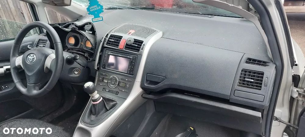 TOYOTA Auris 1,4 d4d 90km chłodnica klimy klimatyzacji - 4