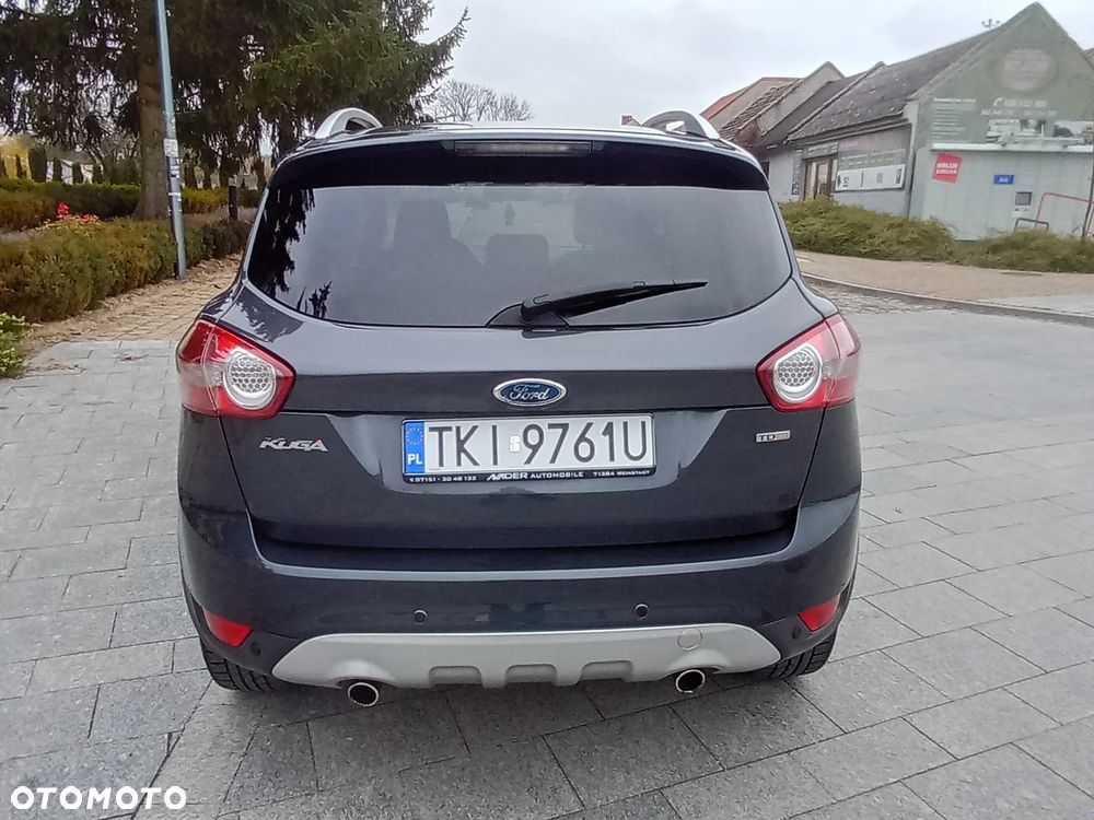 Ford Kuga 2.0 TDCi 2x4 Titanium - 11