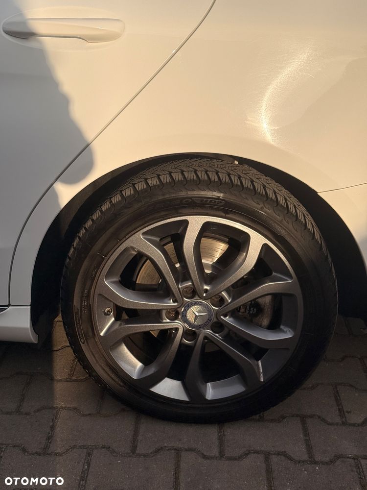 Mercedes-Benz Klasa C 180 7G-TRONIC - 12