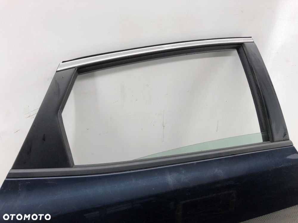 DRZWI PRAWY TYŁ B4U  KIA OPTIMA (JF) 2015 - 2022 1.7 CRDi 104 kW [141 KM] olej napędowy 2015 - - 2