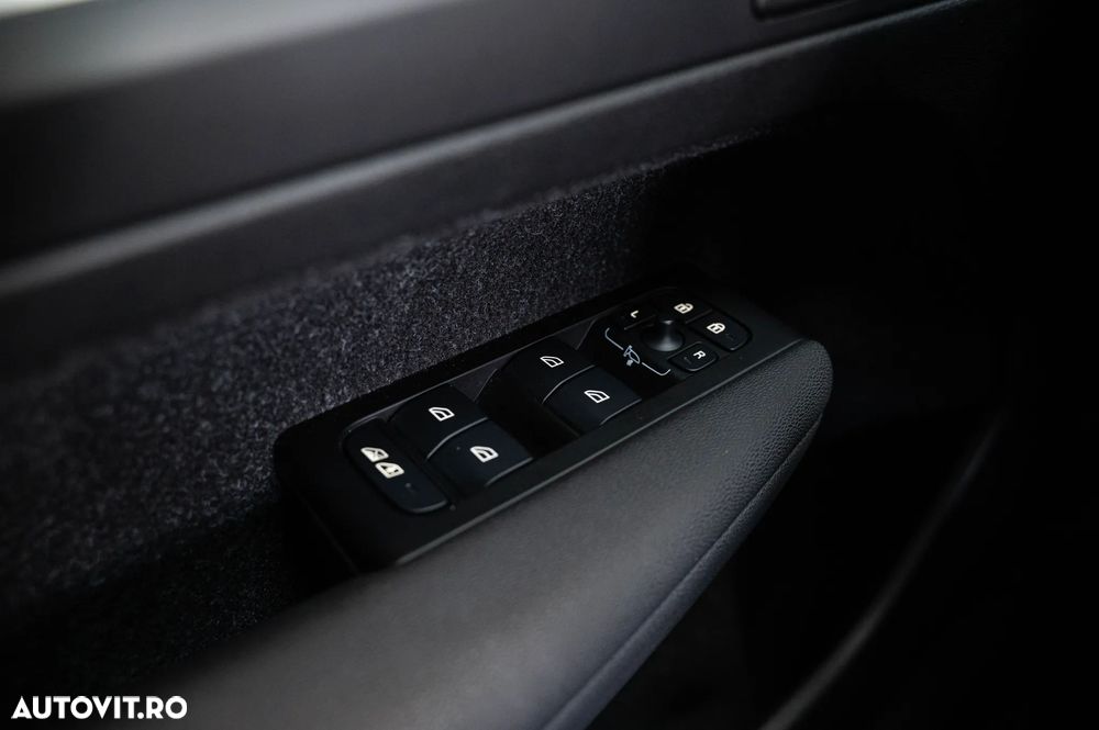 Volvo XC 40 Recharge T4 Twin Engine AT7 Inscription Expression - 26