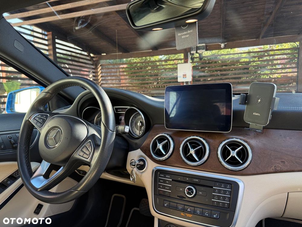 Mercedes-Benz GLA 200 7G-DCT - 6