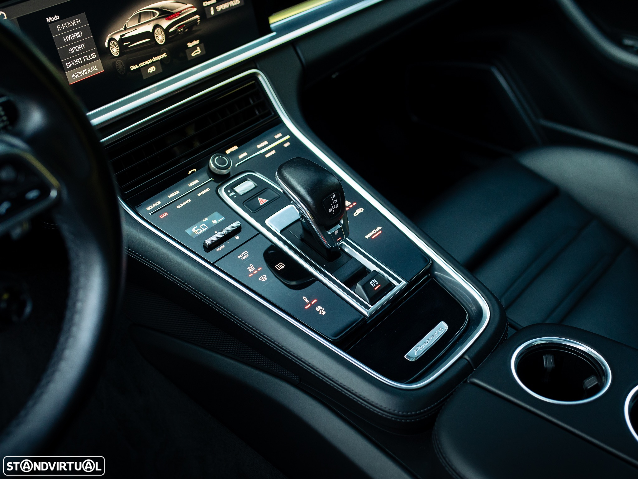 Porsche Panamera 4 E-Hybrid - 35