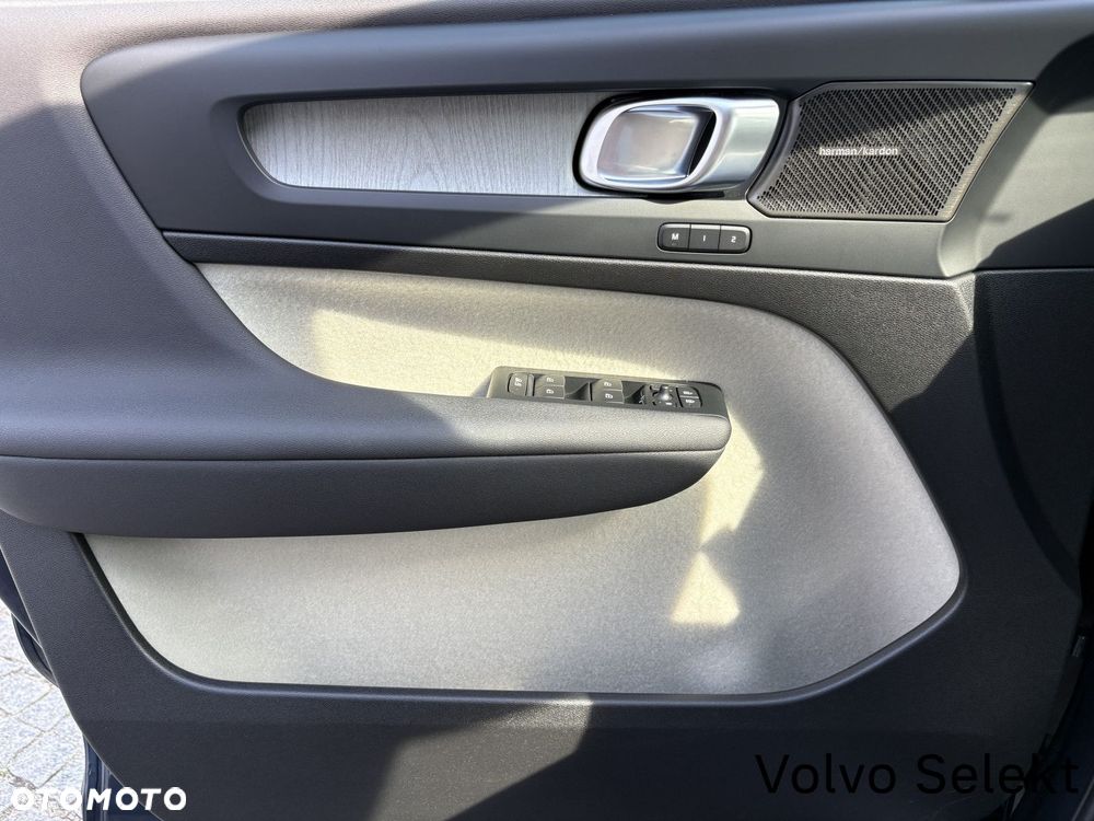 Volvo XC 40 - 18