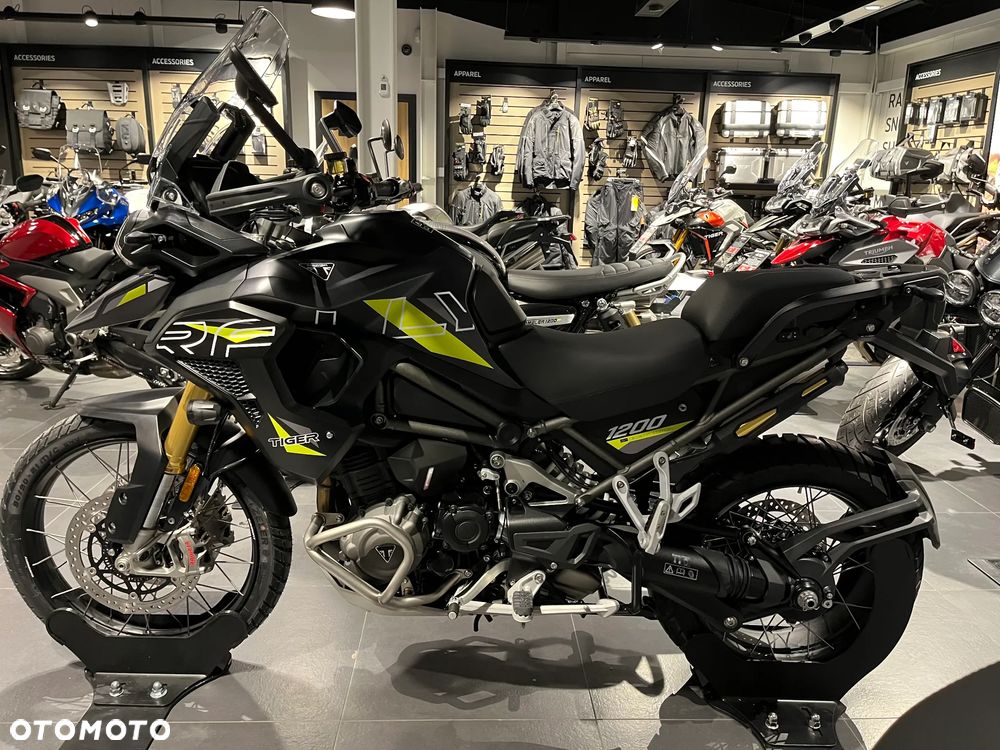 Triumph Tiger - 9