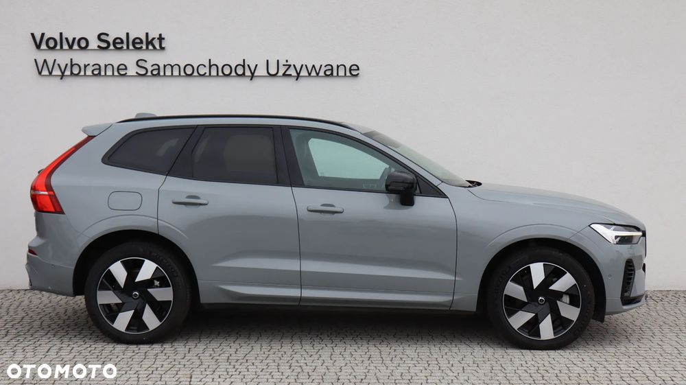 Volvo XC 60 T8 Plug-In Hybrid AWD Ultimate Dark - 8